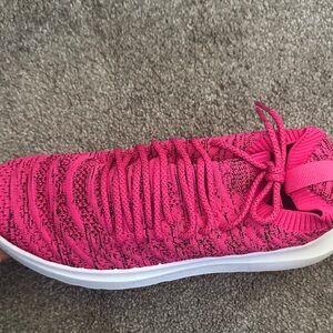 Women's Pink Knit Sneakers